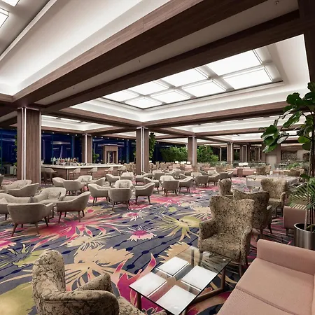 Concorde Luxury & Casino Hotel 5*