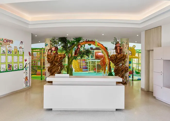 Concorde Luxury & Casino 5* Vokolidha