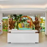 Concorde Luxury & Casino 5* Vokolidha
