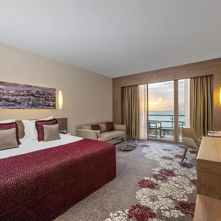 Concorde Luxury & Casino Szálloda 5*