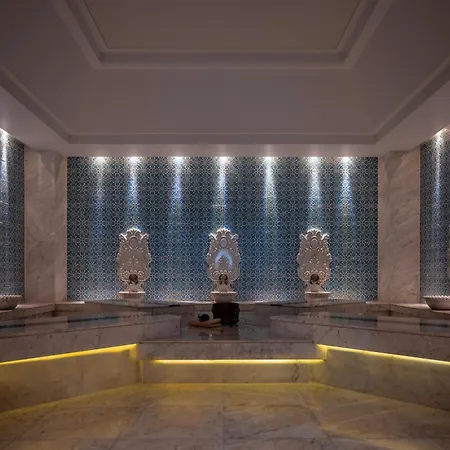Concorde Luxury & Casino Szálloda 5*