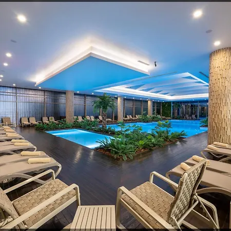 Concorde Luxury & Casino Szálloda Vokolidha
