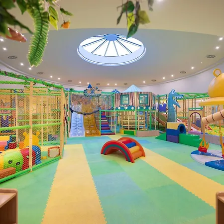 Concorde Luxury & Casino 5*