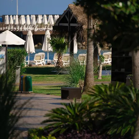 Concorde Luxury & Casino 5* Vokolidha