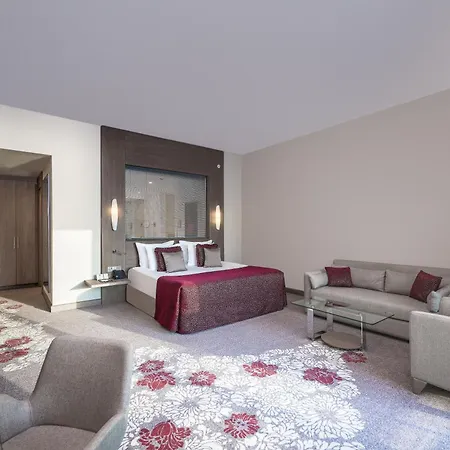 Concorde Luxury & Casino Szálloda 5*