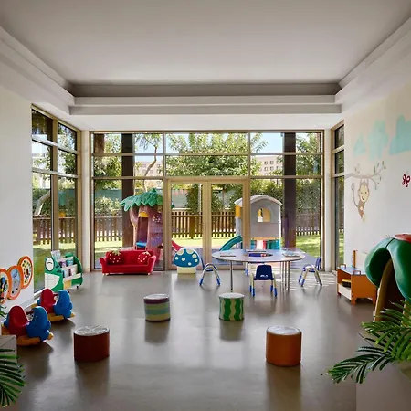 Concorde Luxury & Casino Hotel Vokolidha