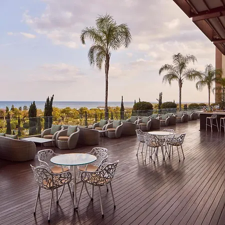 Concorde Luxury & Casino Hotel 5*