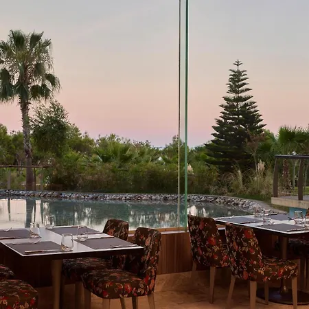 Concorde Luxury & Casino 5* Vokolidha