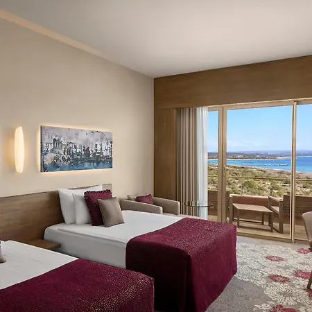 Concorde Luxury & Casino Ξενοδοχείο 5*
