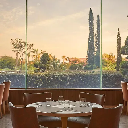Concorde Luxury & Casino Hotel Vokolidha