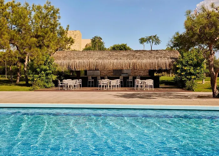 Concorde Luxury & Casino 5* Vokolidha